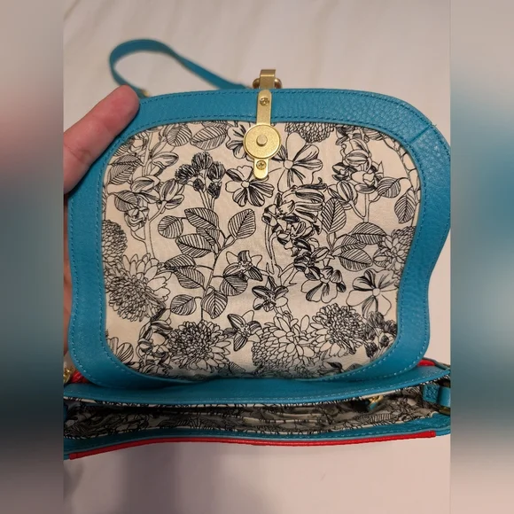 Vera Bradley Designs Watermelon Purse - Picture 4 of 7